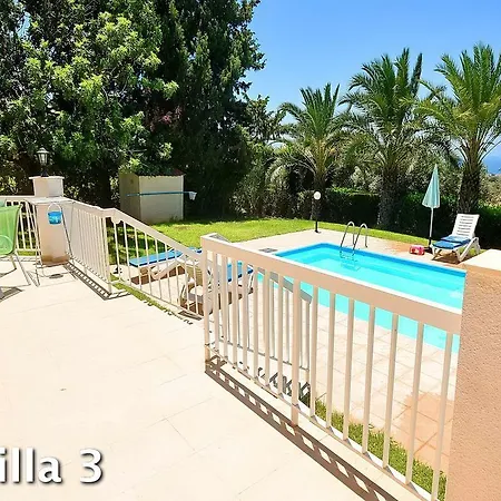 Bungalow In Coral Bay With Sea Views Paphos