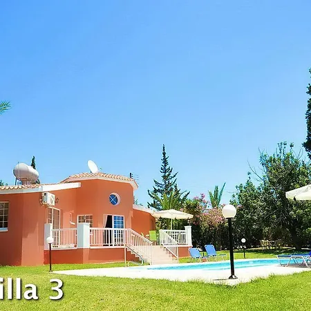 Bungalow In Coral Bay With Sea Views